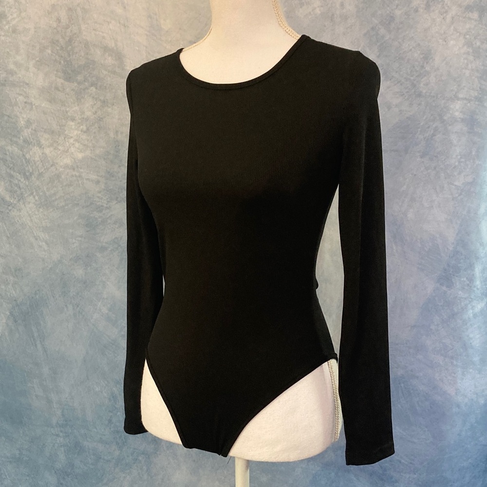 🌺2for$20🌺Classic Black Long Sleeve Bodysuit Rib Knit Polyester Fabric Scoop Neck